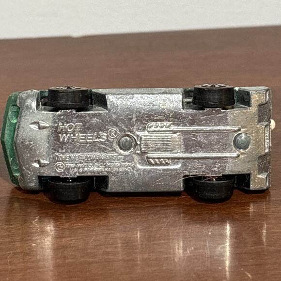 Vintage 1969 HOT WHEELS REDLINE Heavyweights Tow Truck HK Green SPECTRAFLAME - Picture 9 of 10